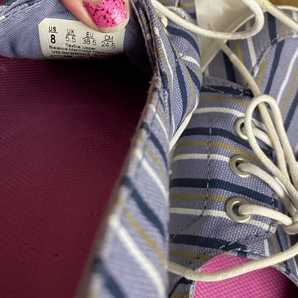 Vans Women’s Surf Sailor Navy Striped Slip on Shoes sz 8 - Picture 11 of 12